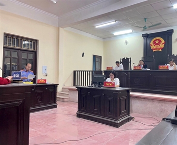 Viện KSND huyện Ứng Hòa phối hợp với TAND cùng cấp tổ chức phiên tòa rút...